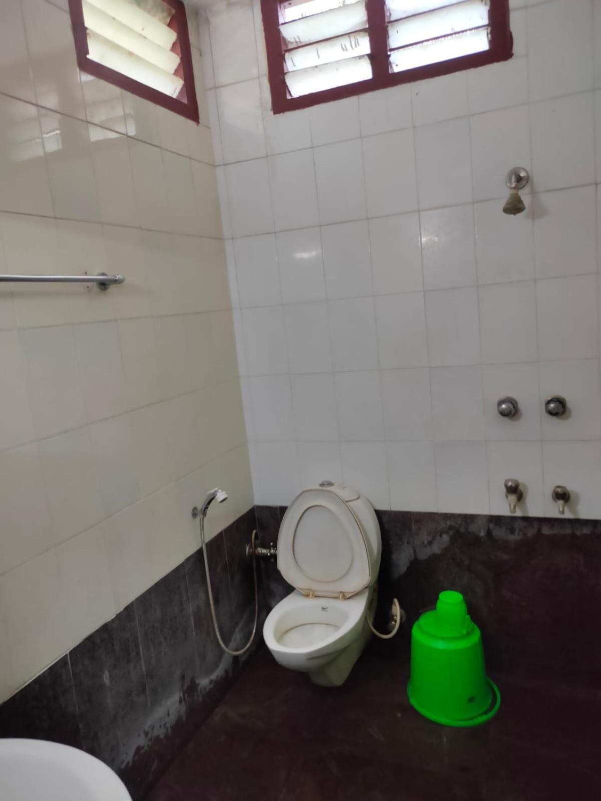 Anjana Hotels Theni Exterior photo